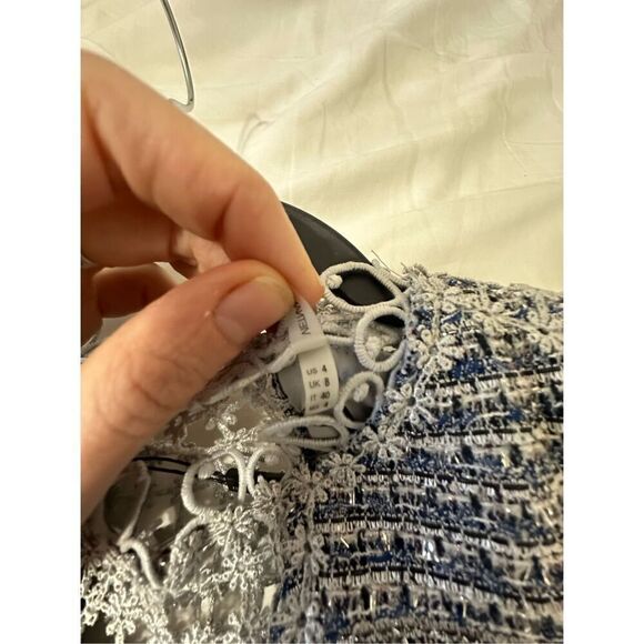 NWT T Tahari Annabeua Embellished Jacket Size 4 - Picture 7 of 10